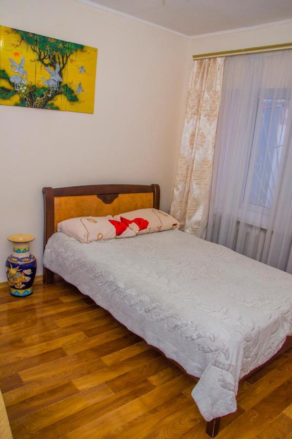 Apartment On Malaya Arnautskaya 21 Odessa Exterior foto